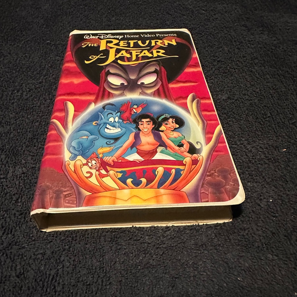 Disney The Return of Jafar VHS with Vibrant Red and Blue Cover